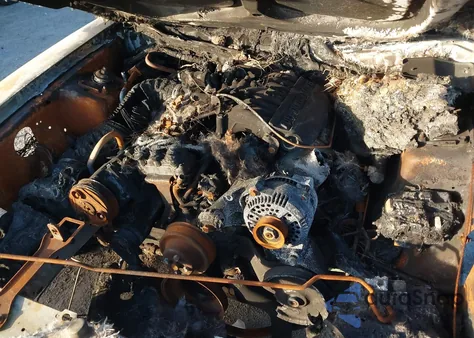 1998 Ford Mustang z USA, uszkodzony, nr VIN 1FAFP444XWF182599